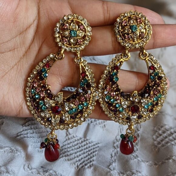 Beautiful traditional earrings  - Picture 1 of 2
